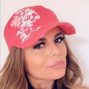 Fiddler cap style hat